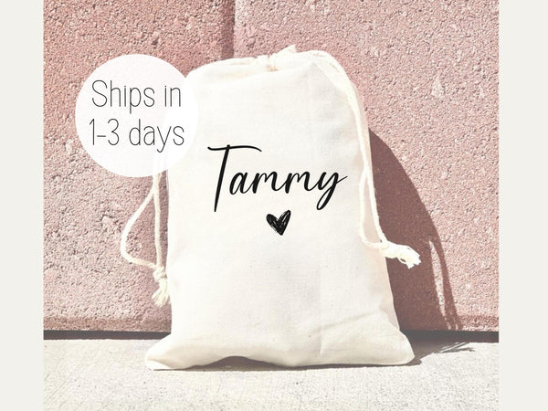 Personalized Name Heart Party Kit Favor Bag Custom Name Bachelorette Pink Girlfriend Birthday Trip Girls Recovery Maid Of Honor Bridesmaid