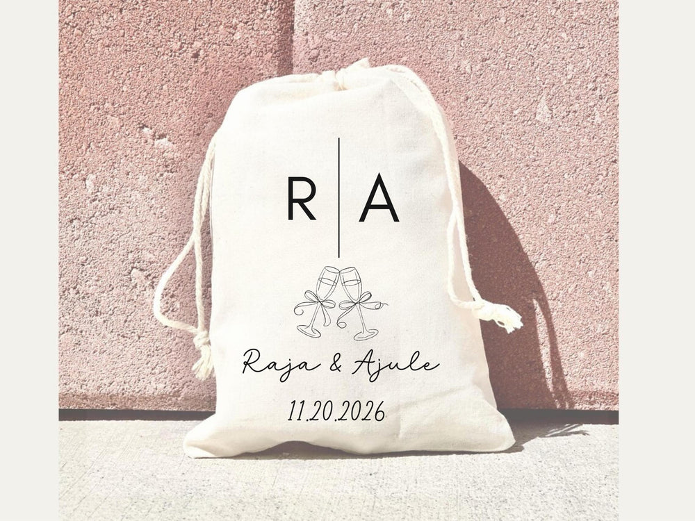 Custom Wedding Favor Kit Bag Drawstring Name Initial Bridal Shower Favor Bag Bridesmaid Gift Idea Wedding Kid Favor Wedding Date Champagne