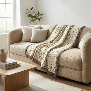 Uneven Dot Pattern Woven Blanke