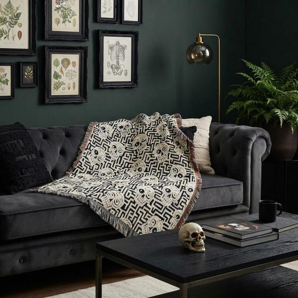 Black and White Skull Woven Blanket
