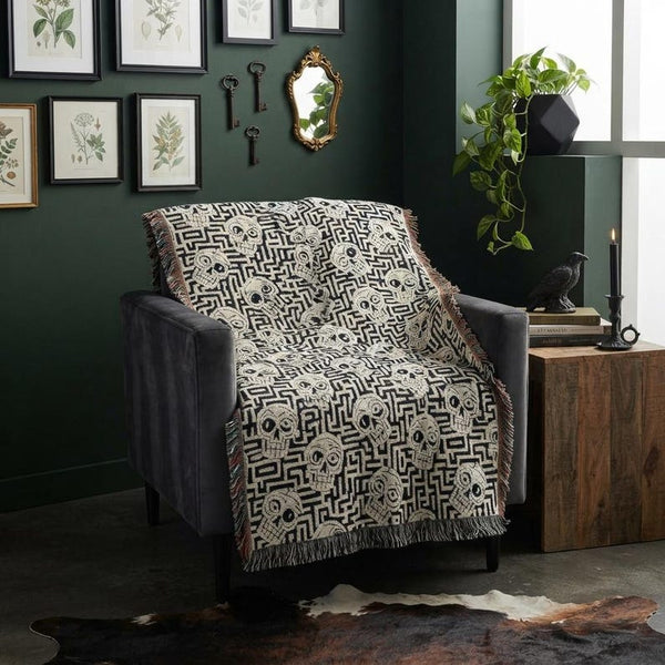 Black and White Skull Woven Blanket
